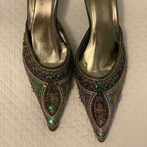 Beaded slip on pointed toe 8.5
